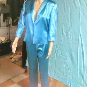 ALBERTO MAKALI / 3 Piece SKY BLUE PANT SUIT